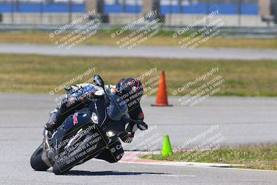 media/Apr-23-2022-Fastrack Riders (Sat) [[cb2d6ae73d]]/LEVEL 4/1PM TURN 6 OUTSIDE/